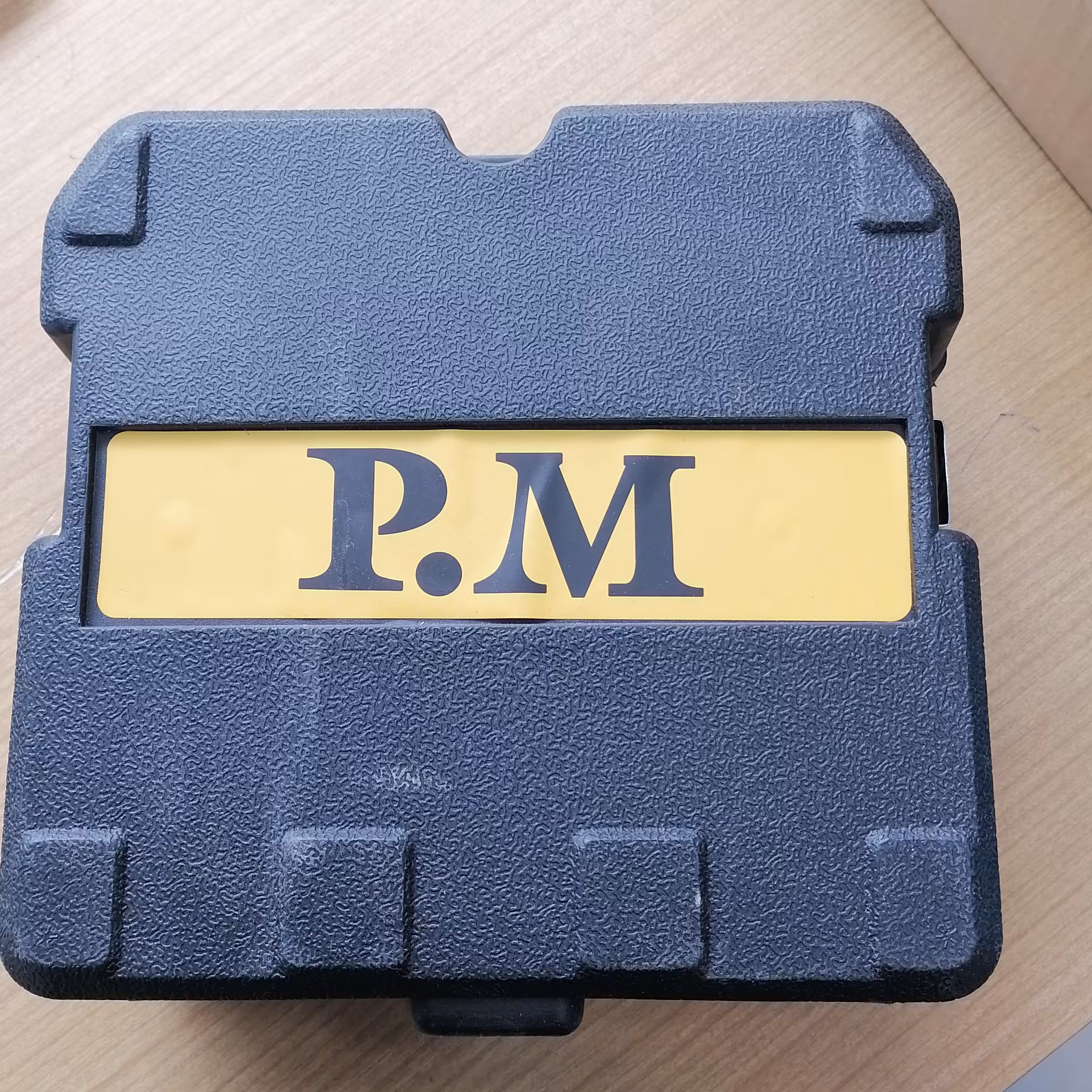 تراز لیزری طرح دیوالت شرکت آنکور پی ام دو خطی با نور سبز با گارانتی 12 ماهه شرکتی در سراسر کشور