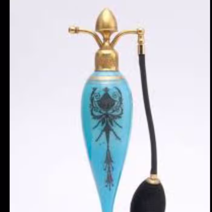 عطر فلاور بمب یک عطر شیرین برای خانم های شیک و خاص ارایه شد
