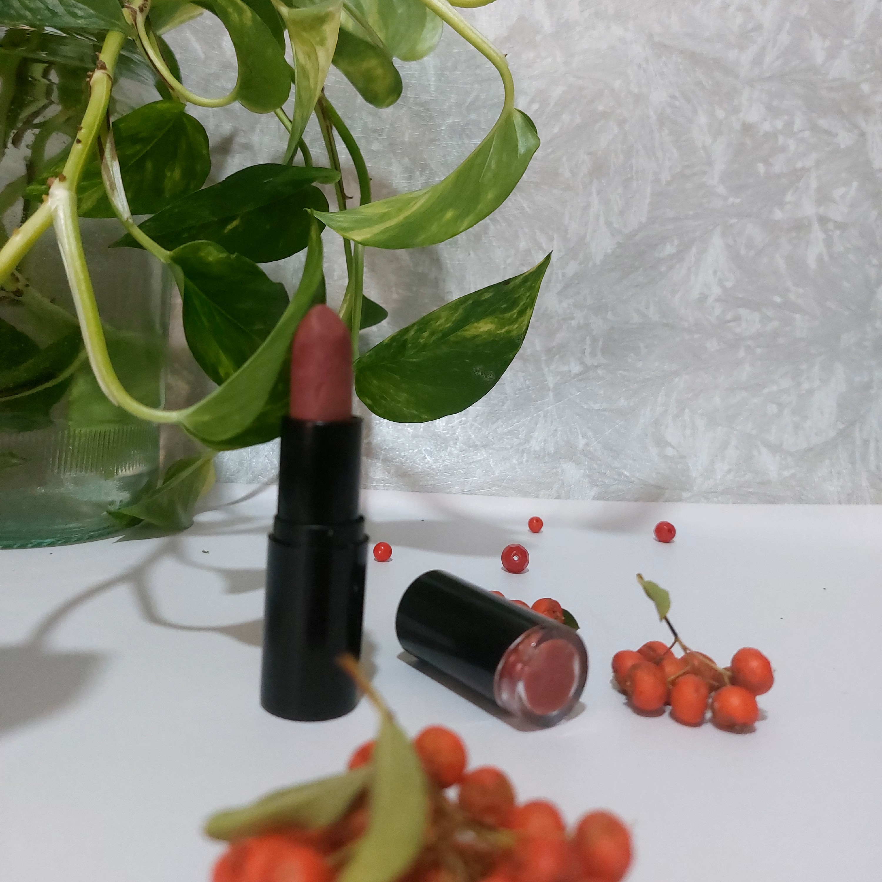 رژ لب دست ساز گیاهی وارگانیک بدون سرب 