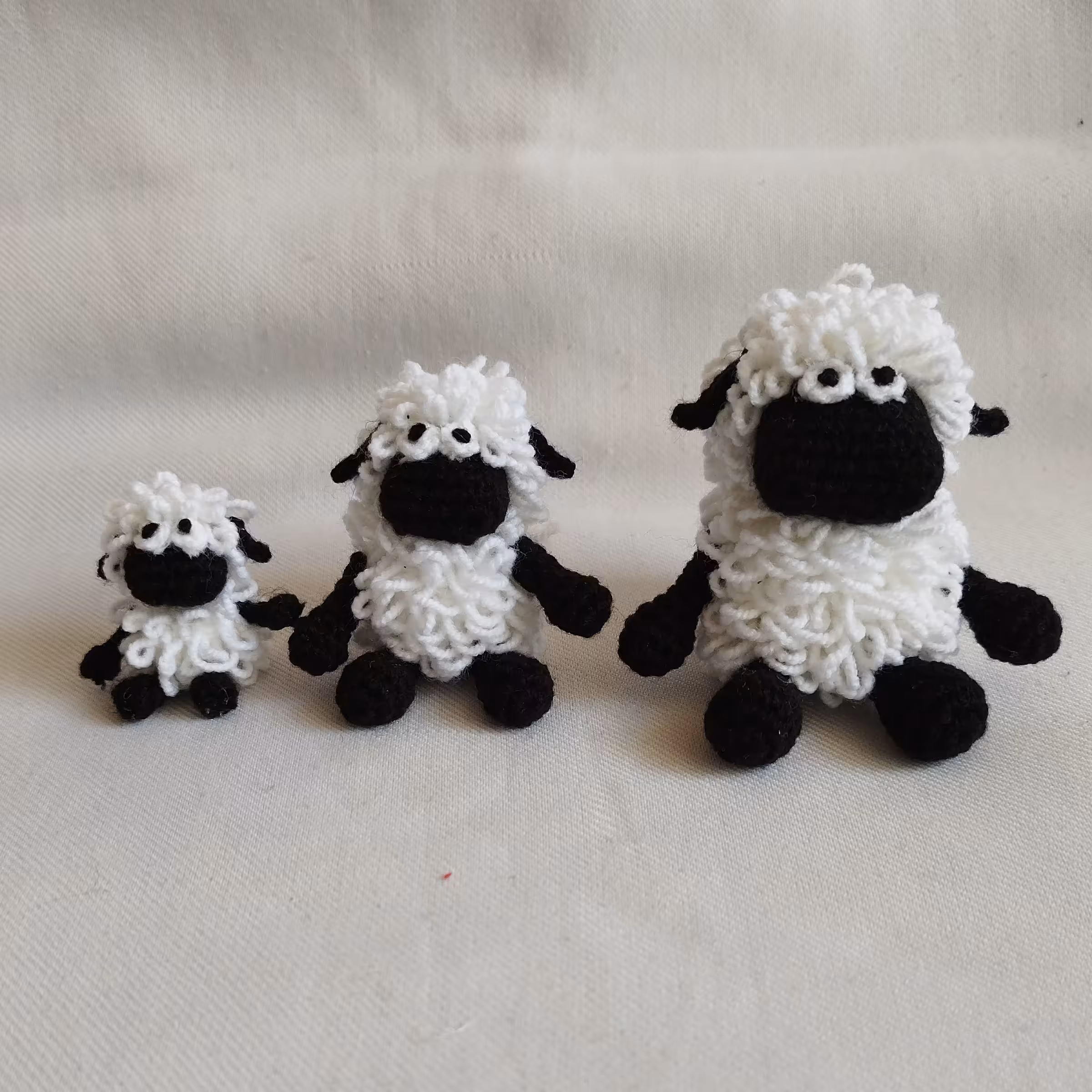 دکوری  سه بره  ملوس