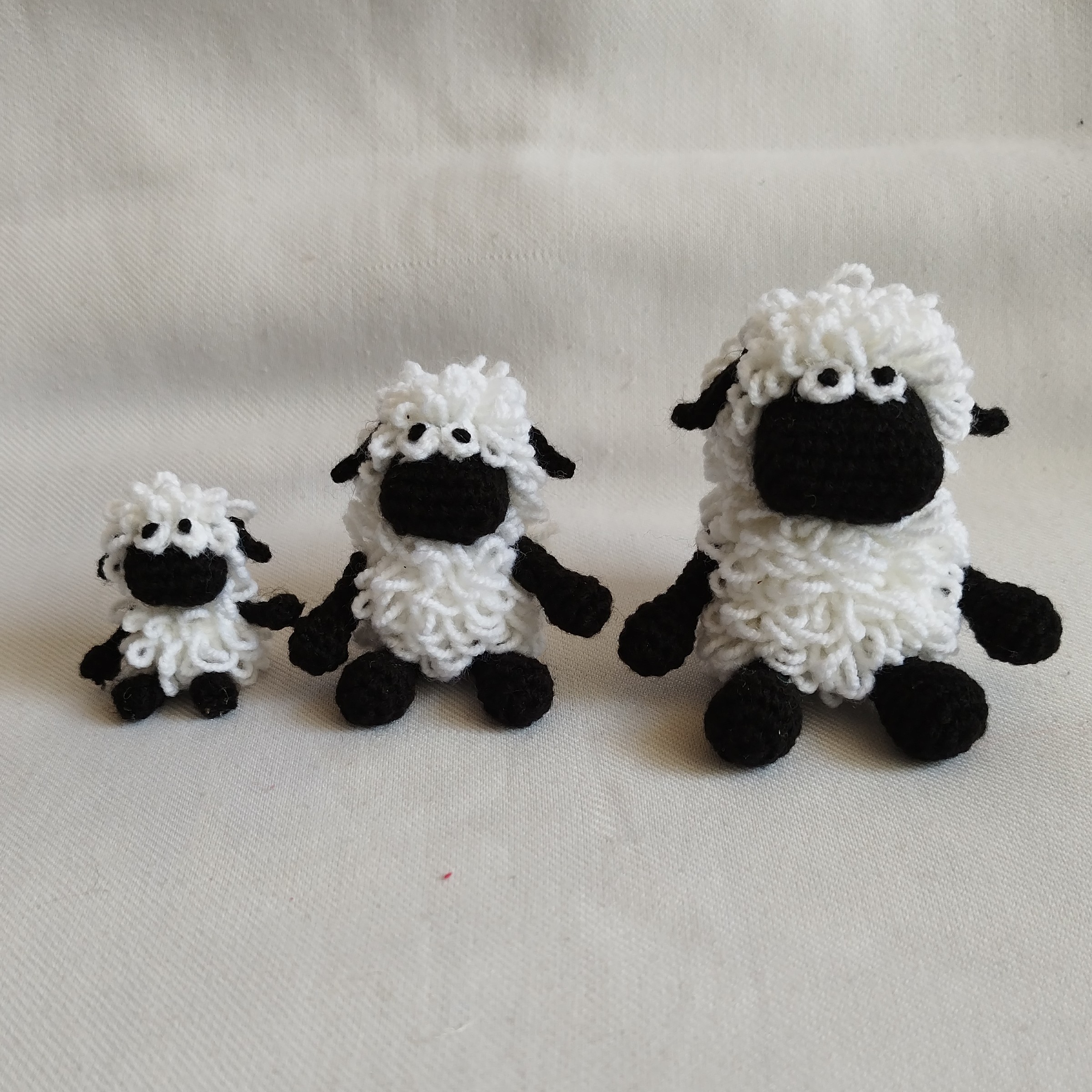 دکوری  سه بره  ملوس