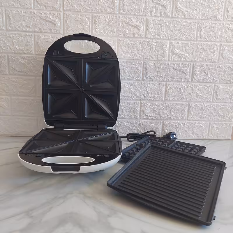 اسنک ساز ساندویچ ساز سه کاره عرشیا رنگ  سفید، مشکی، سیلور