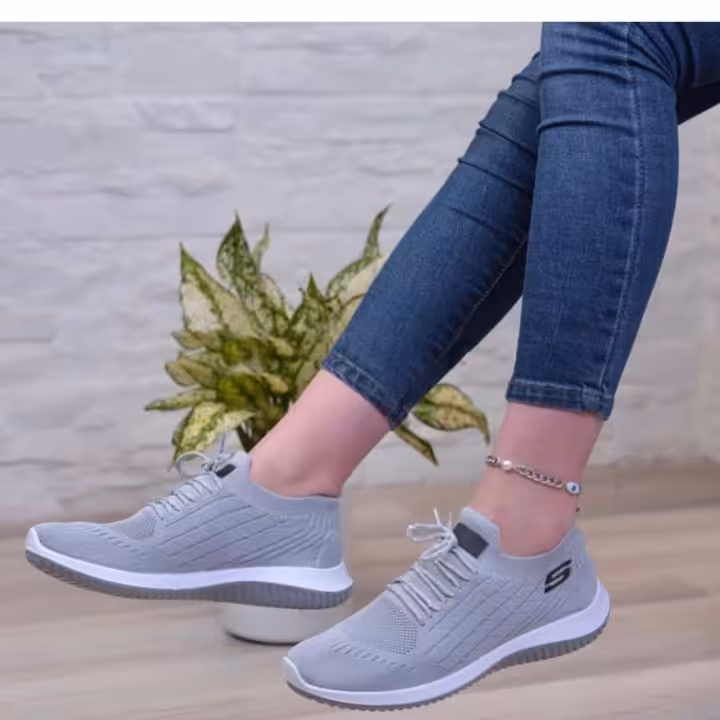 کفش اسکیچرز