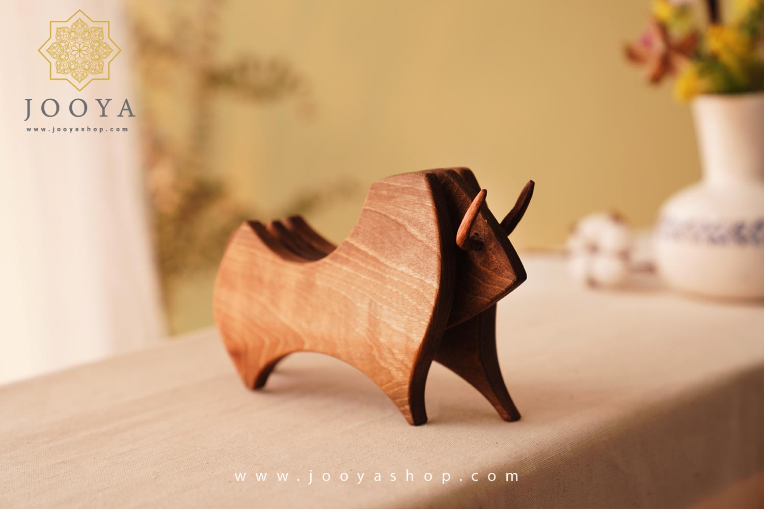 مجسمه چوبی گاو