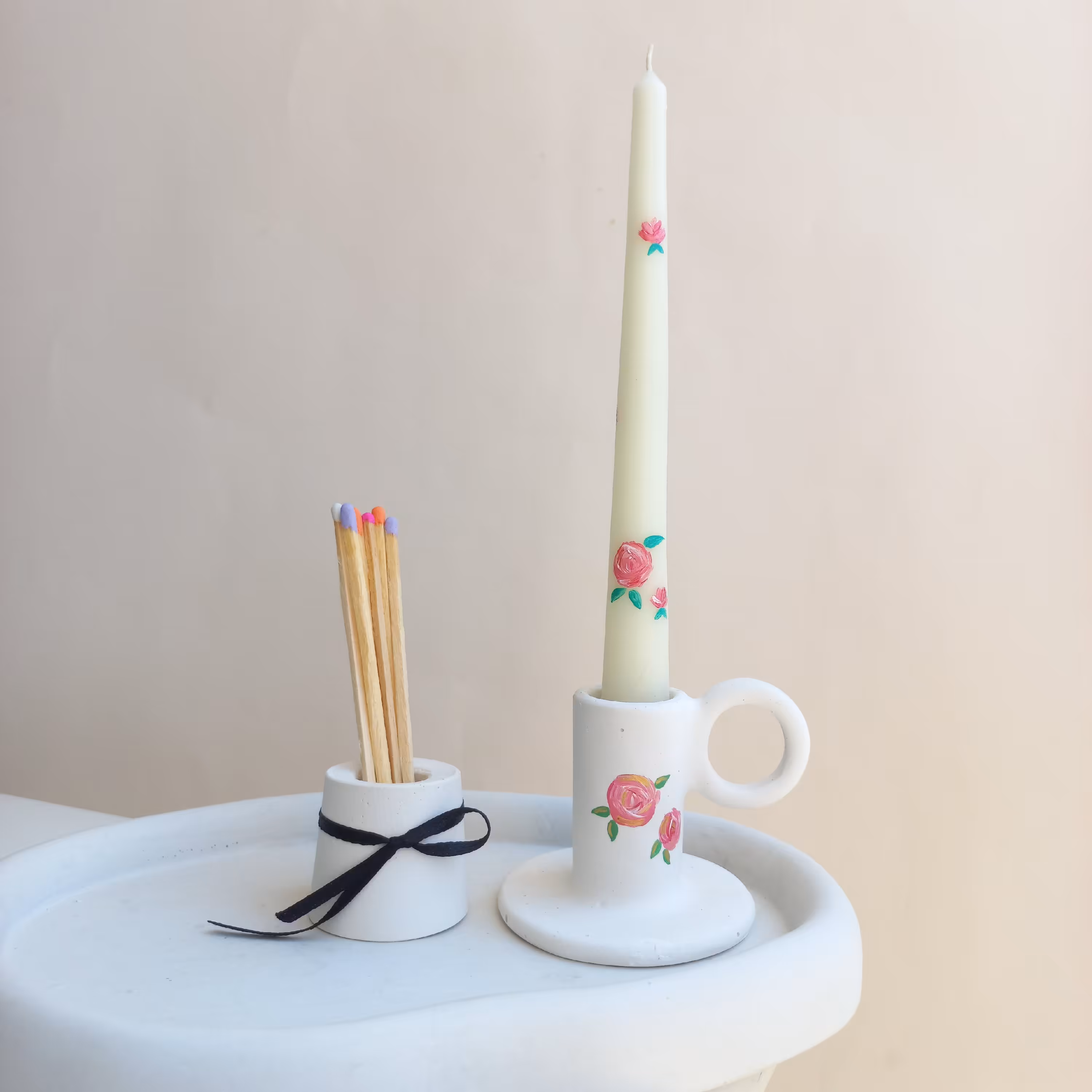 شمع قلمی و جاشمعی مینیمال طراحی شده با دست ولکانو