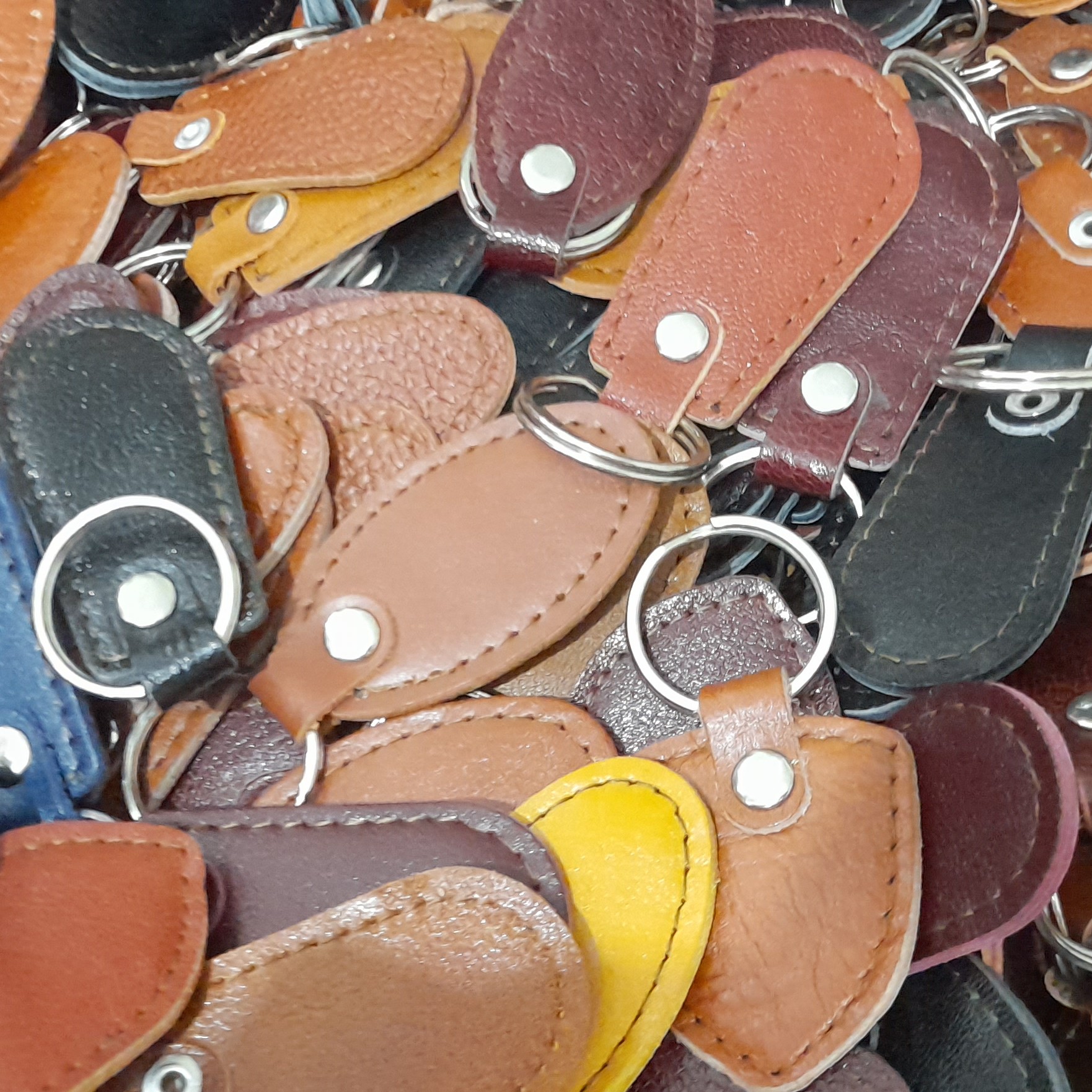 جاکلیدی عمده چرم طبیعی بسته 50 عددی(همه رنگ)