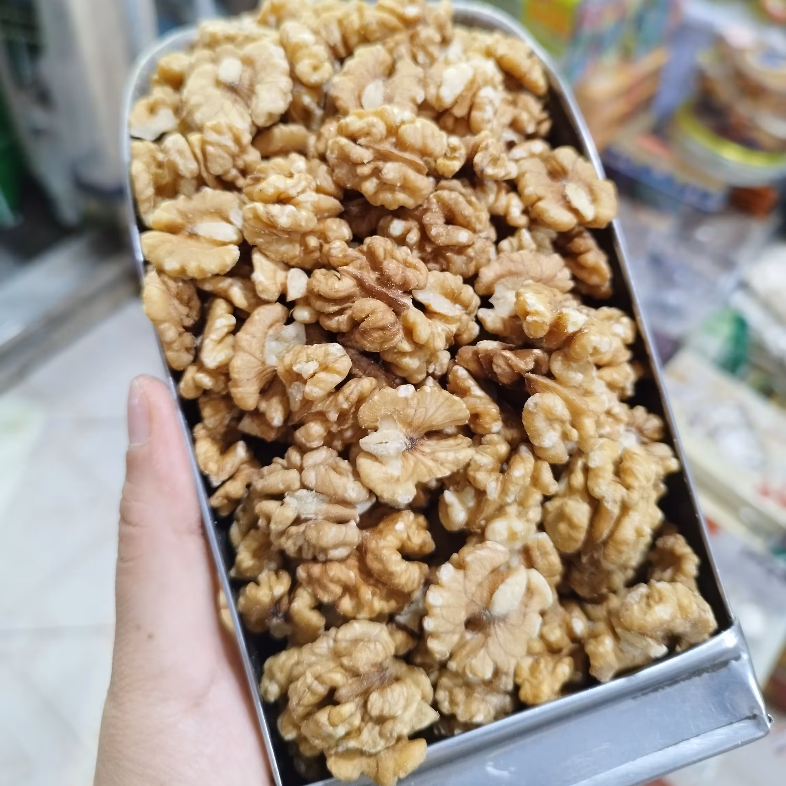 مغز گردو سفید ازبک (یک کیلو) ارسال رایگان