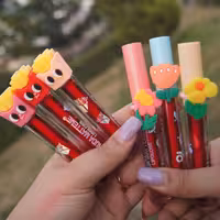 تینت لب عروسکی