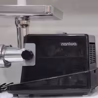 چرخ گوشت نانیوا اصل 