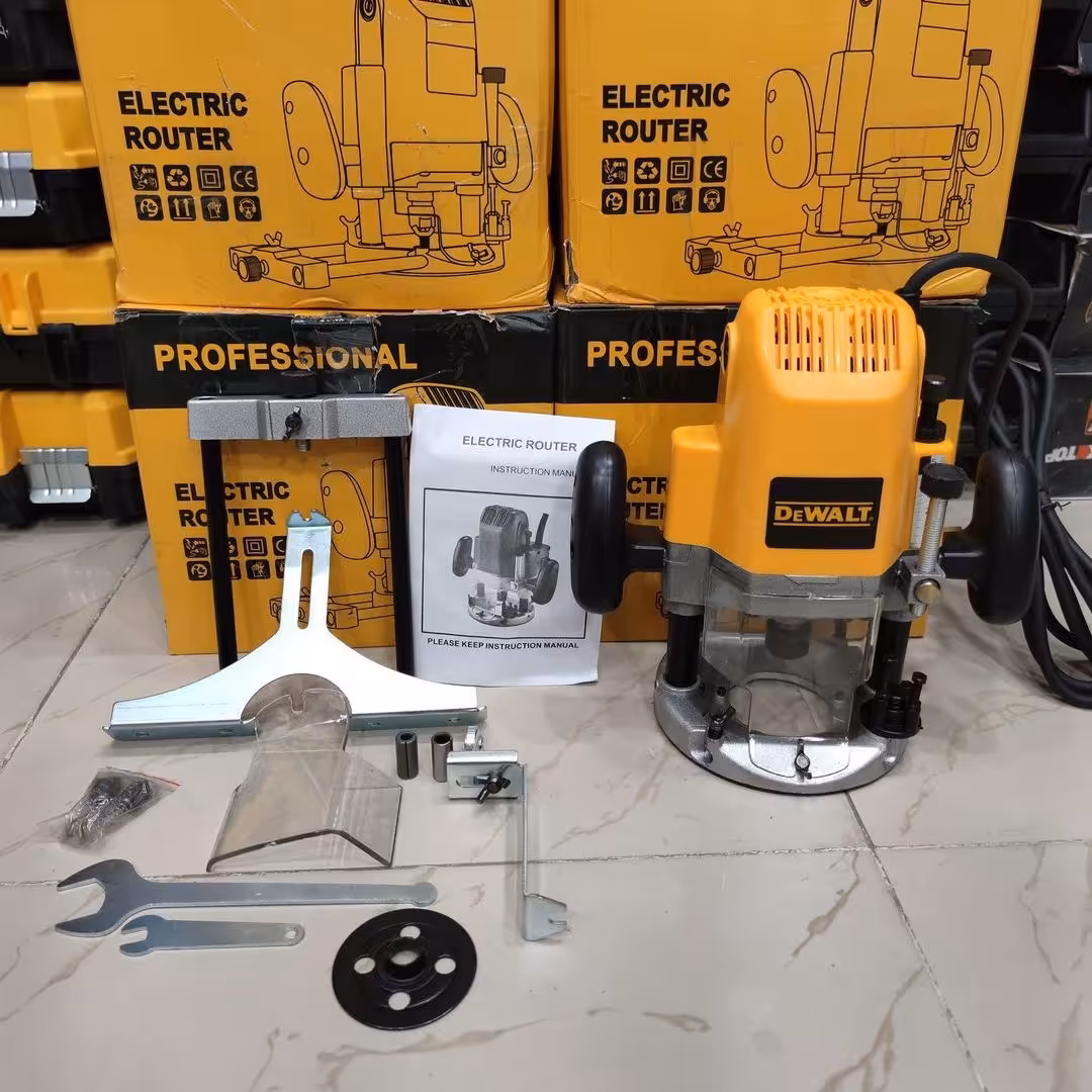 اور فرز مارک دیوالت 
مدل 3612 درجه یک