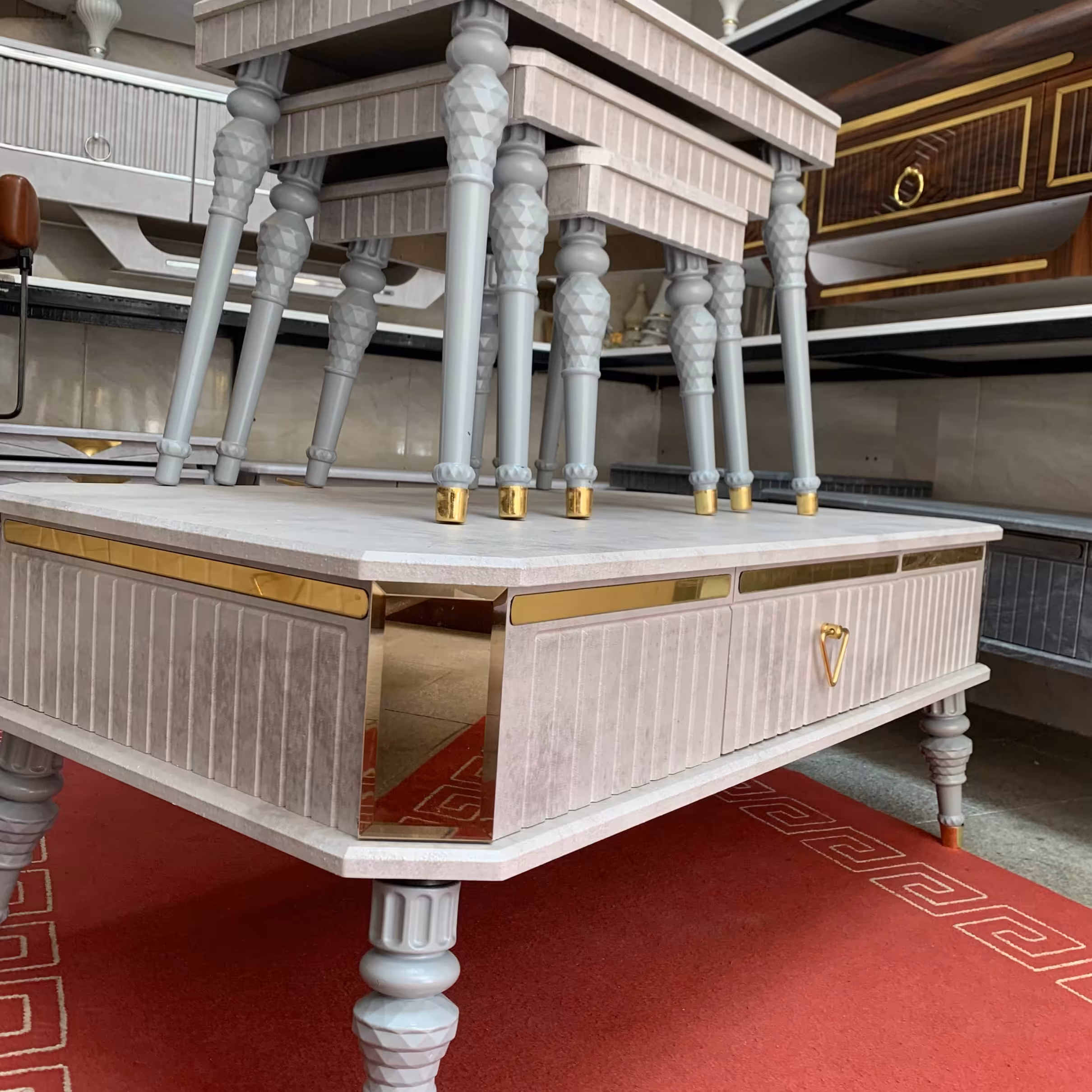 میز جلومبلی و عسلی عسلی طرح پارمیس ضد خط و خش