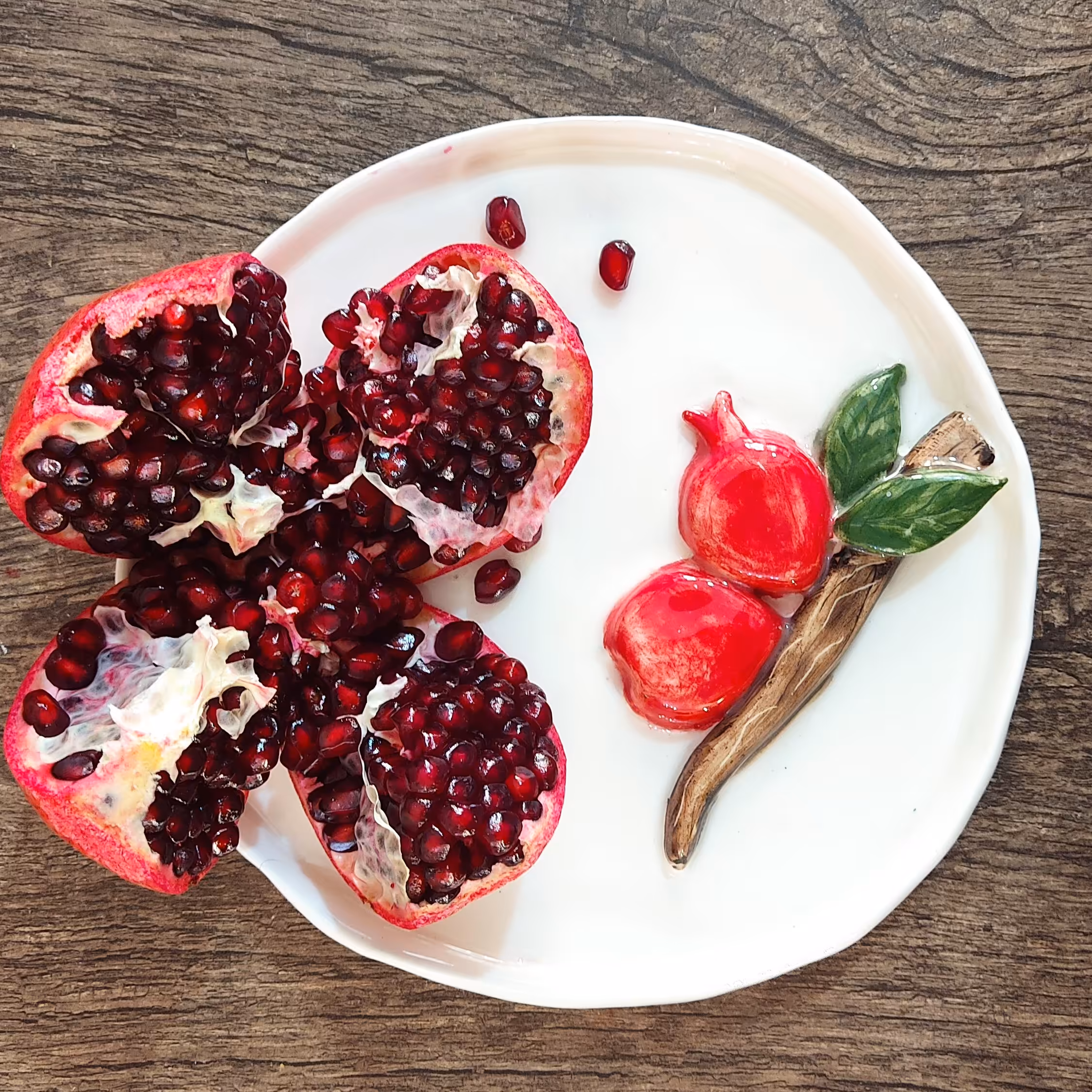 بشقاب سرامیکی انار