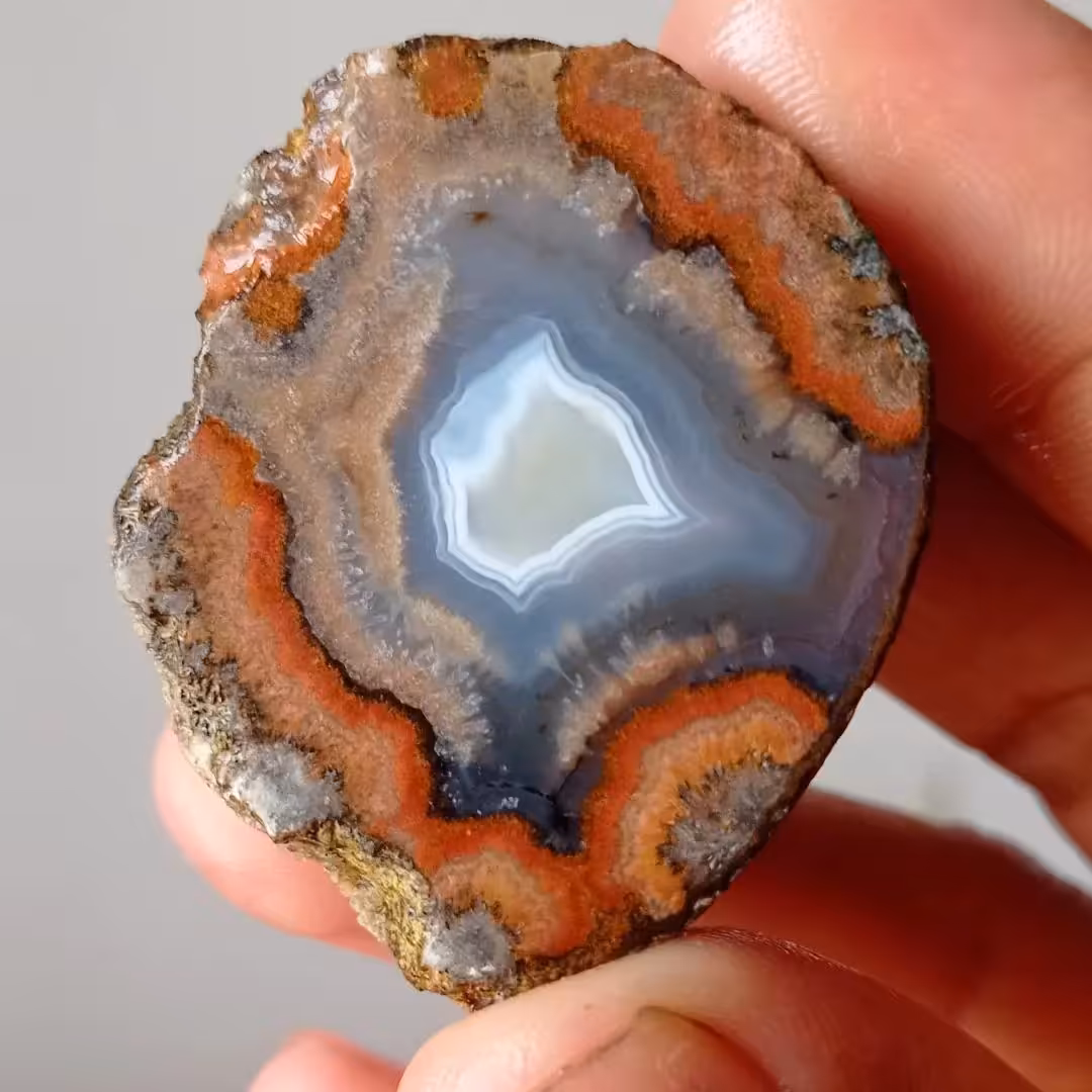 سنگ زیبای عقیق سلیمانی 