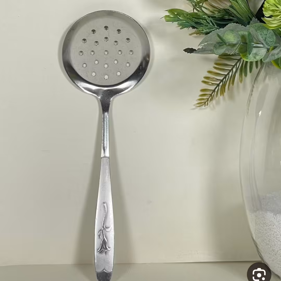 کفگیر کوچک طرح گل میخک 