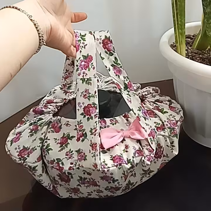 کاور قابلمه  قطر40 با پشم شیشه  زیر و رو و آستر از پارچه ی باکیفیت 