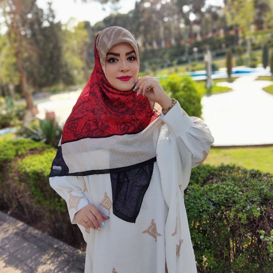 روسری نخی تابستانه درجه یک قواره 135 دور دست دوز ارسال رایگان زمینه نسکافه ای قرمز 