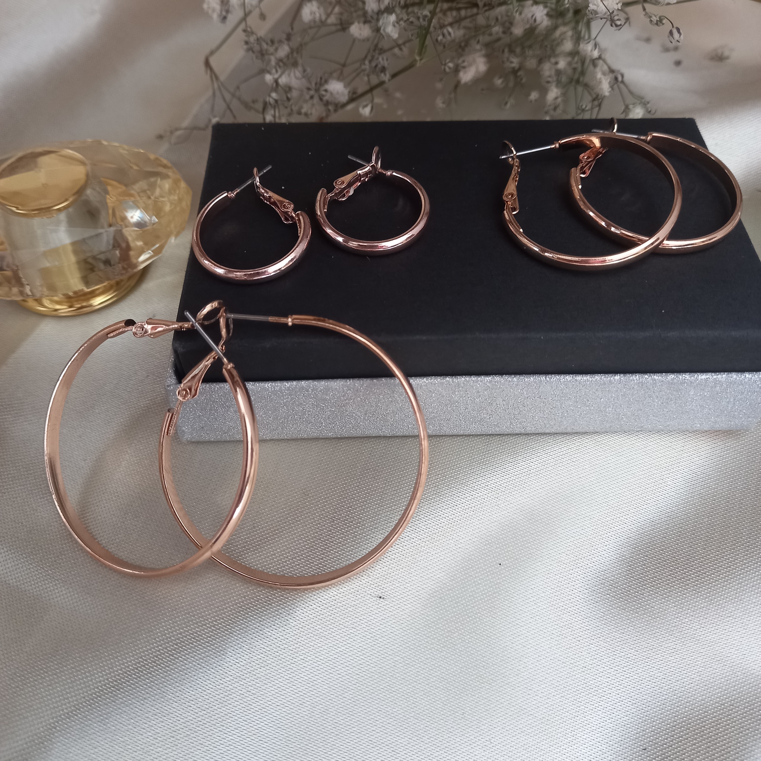 پک گوشواره مقرون به صرفه رنگ ثابت