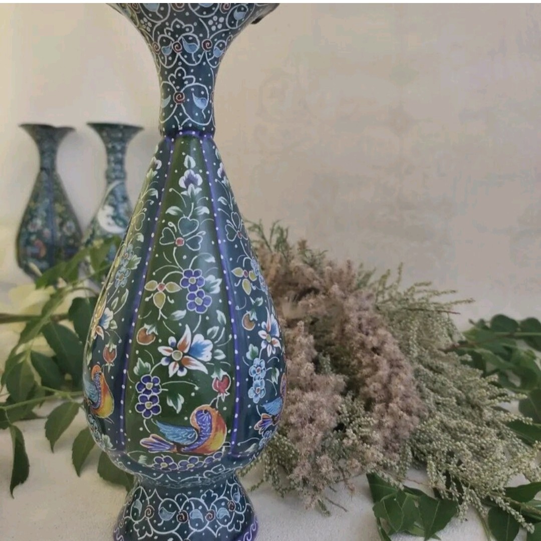 گلدان مینا کاری