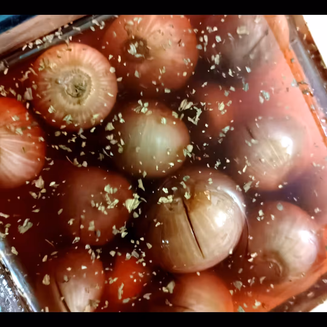 پیازترشی قرمز و سفید.بهداشتی و ارگانیک.ریز و دست چین.