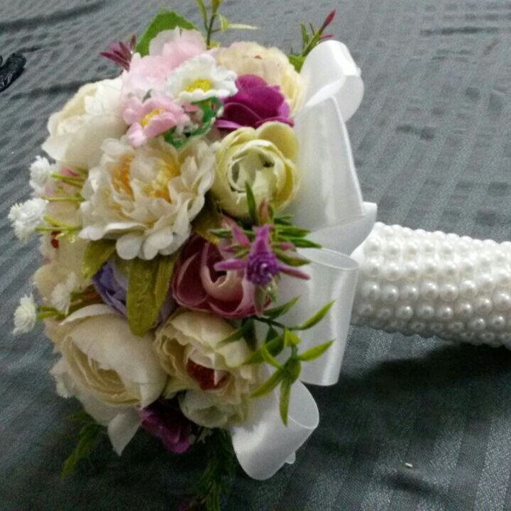 دسته گل عروس
