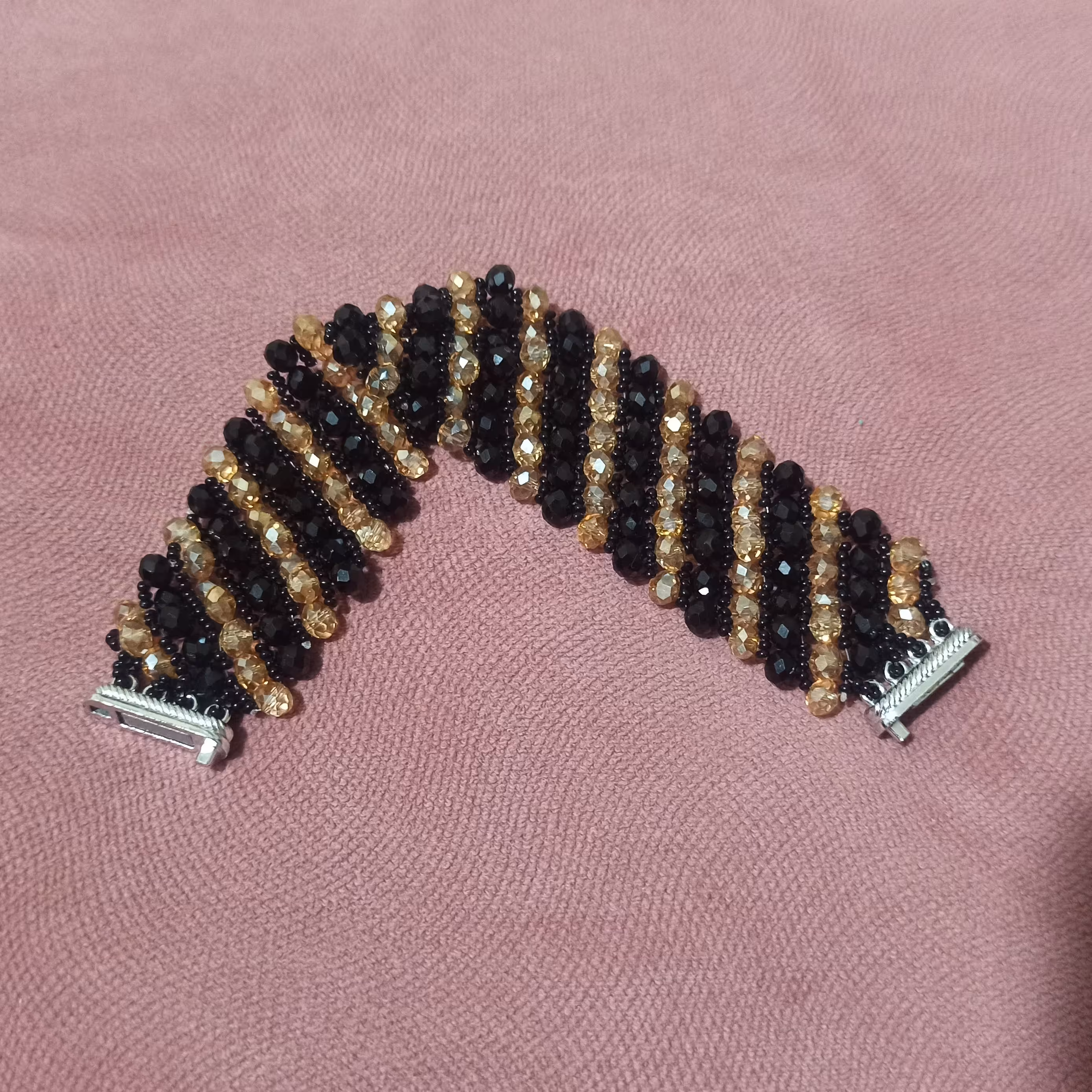 دستبند کریستالی ،درخشان ،دستبافت 