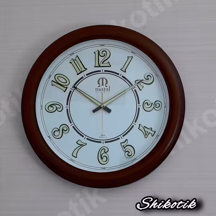 ساعت دیواری صفحه تمام چوب  شب نما مارال