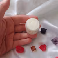 کرم گیاهی دورچشم آناهید