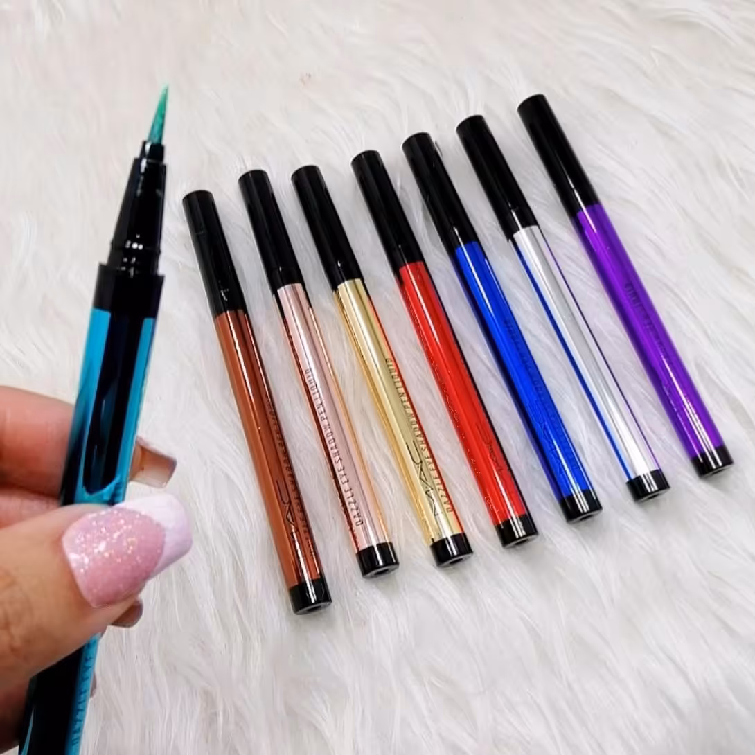 خط‌چشم رنگی  اکلیلی مک قیمت بی نظیر رقابتی 