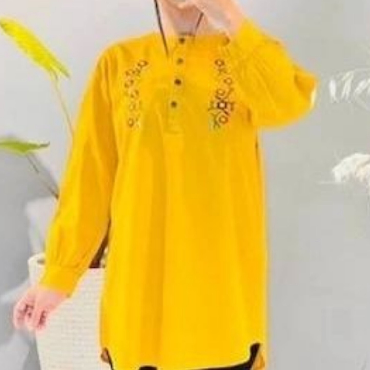 تونیک کرسپو گلدوزی شده بسیار جذاب دکمه چوبی فری سایز