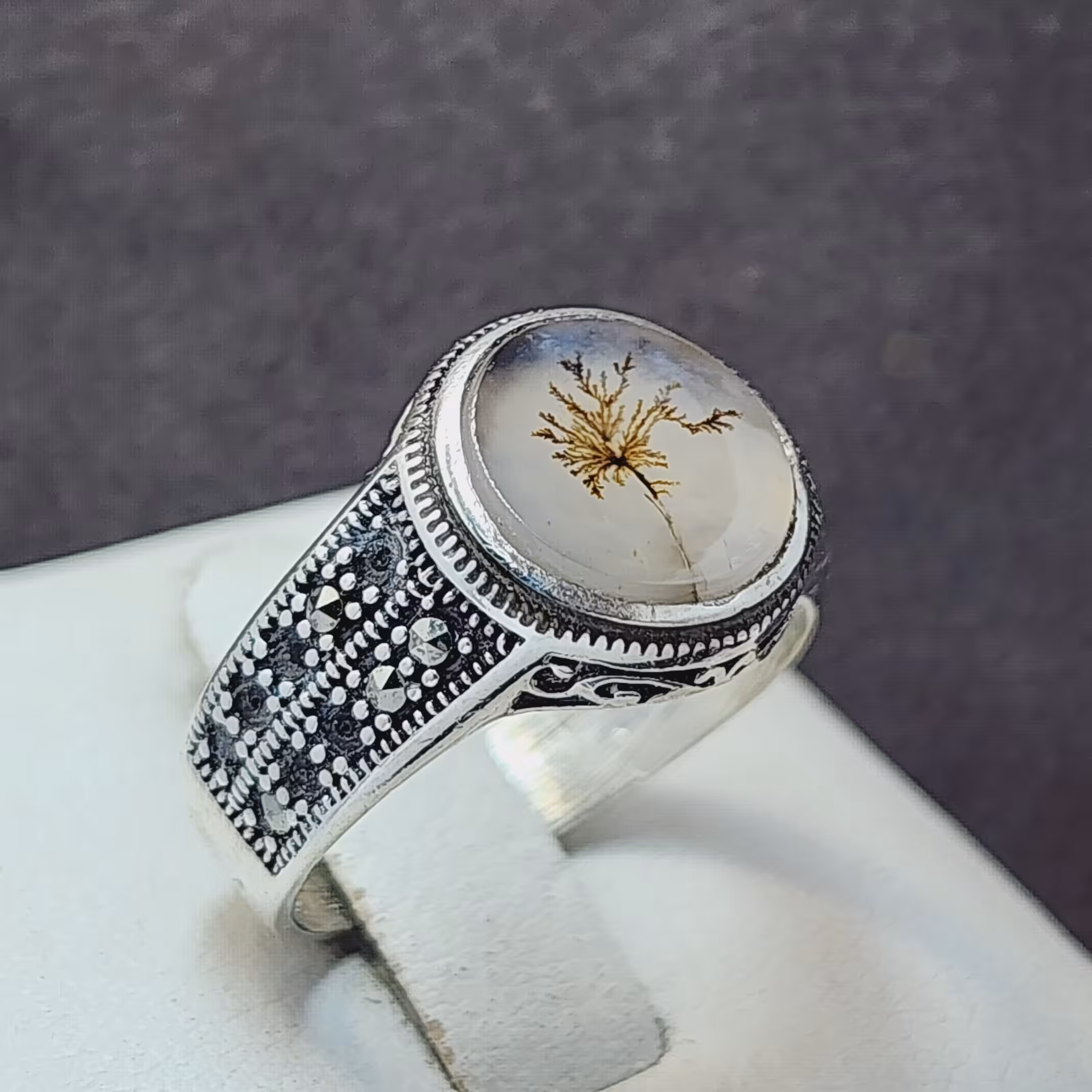 نگین شجر زیبا اصل و معدنی بارکاب نقره مردانه.       