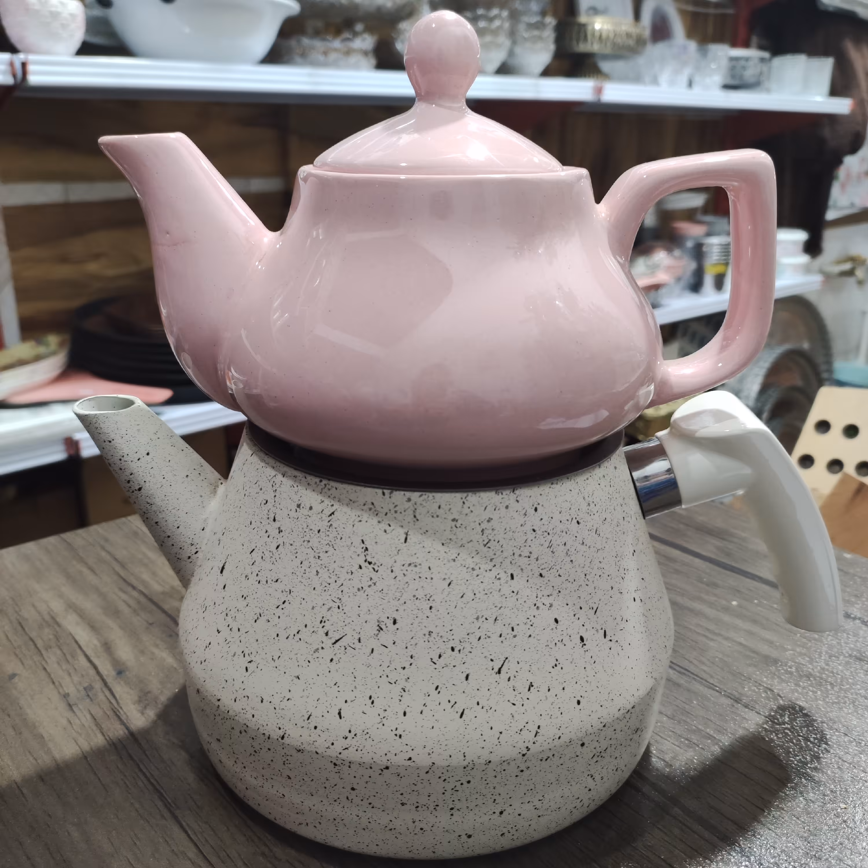 کتری گرانیتی ،قوری چینی (پس کرایه)