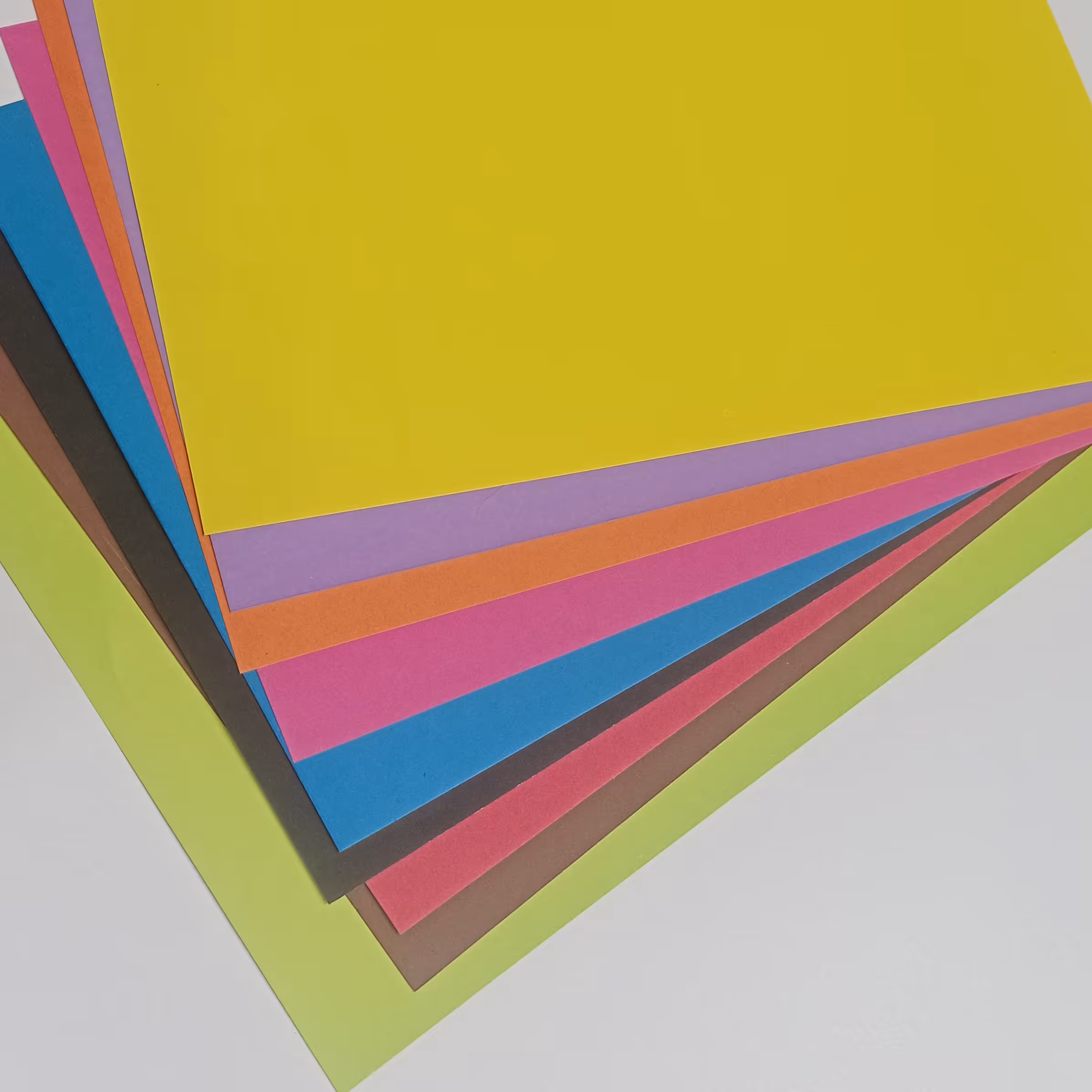 مقوا رنگی A4بسته 10عددی