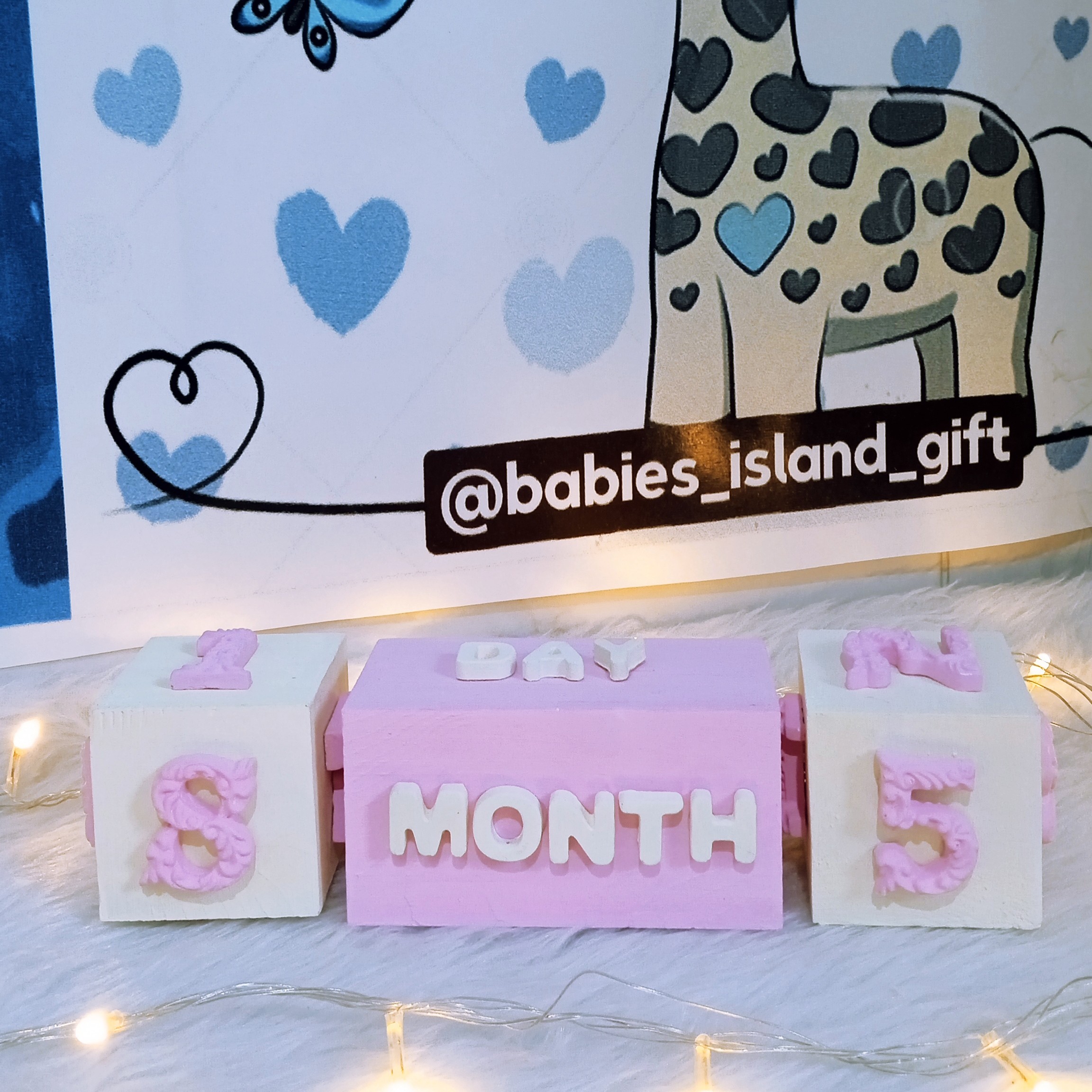 گاهشمار کودک نوزاد گیفت