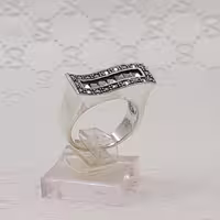 حلقه نقره زنانه سیاه قلم تایلندی سنگ مارکازیت