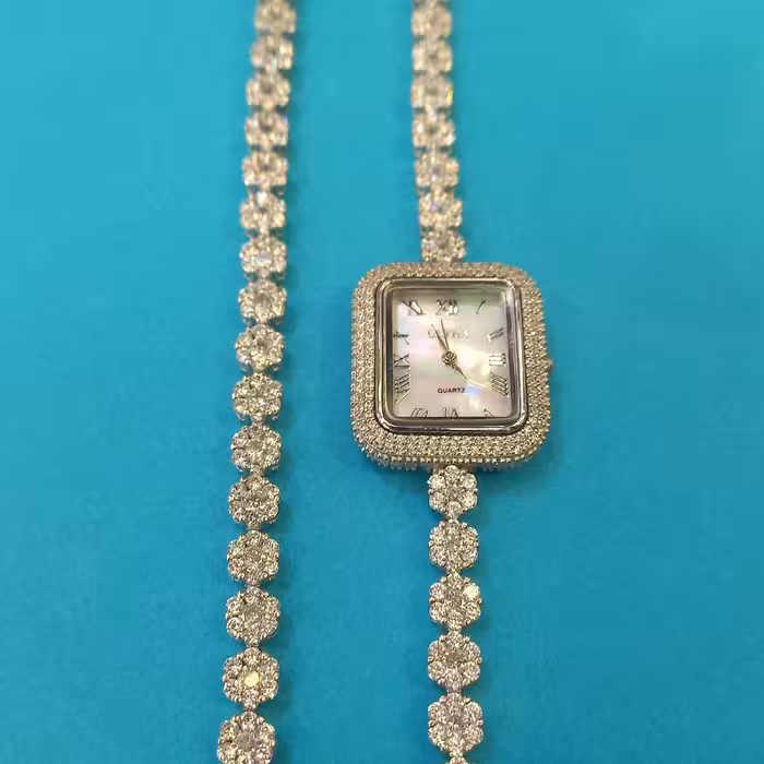 ساعت و دستنبند ست نقره 925 روکش طلا سفید همراه با بهترین موتور ژاپتی 