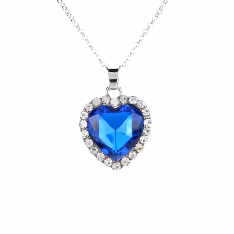 گردنبند تایتانیک