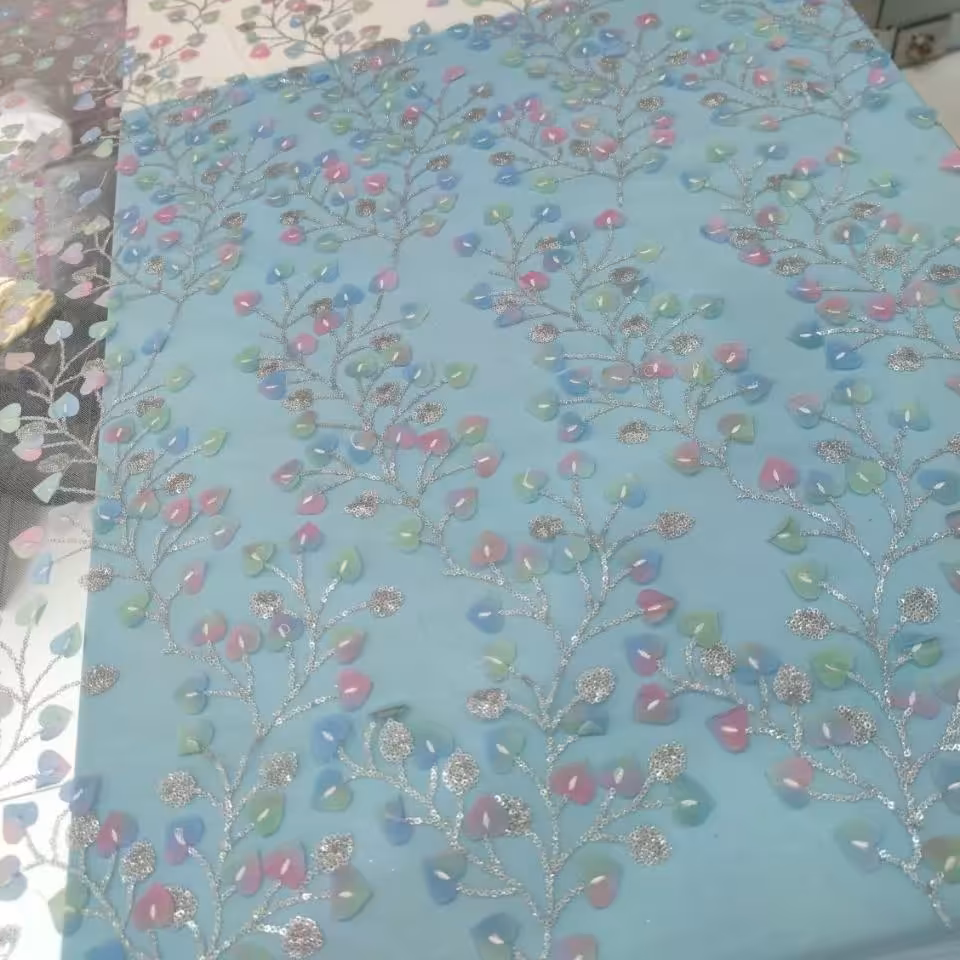 پارچه دانتل ابریشم دوزی و شکوفه برجسته با برش لیزری مولتی کالر