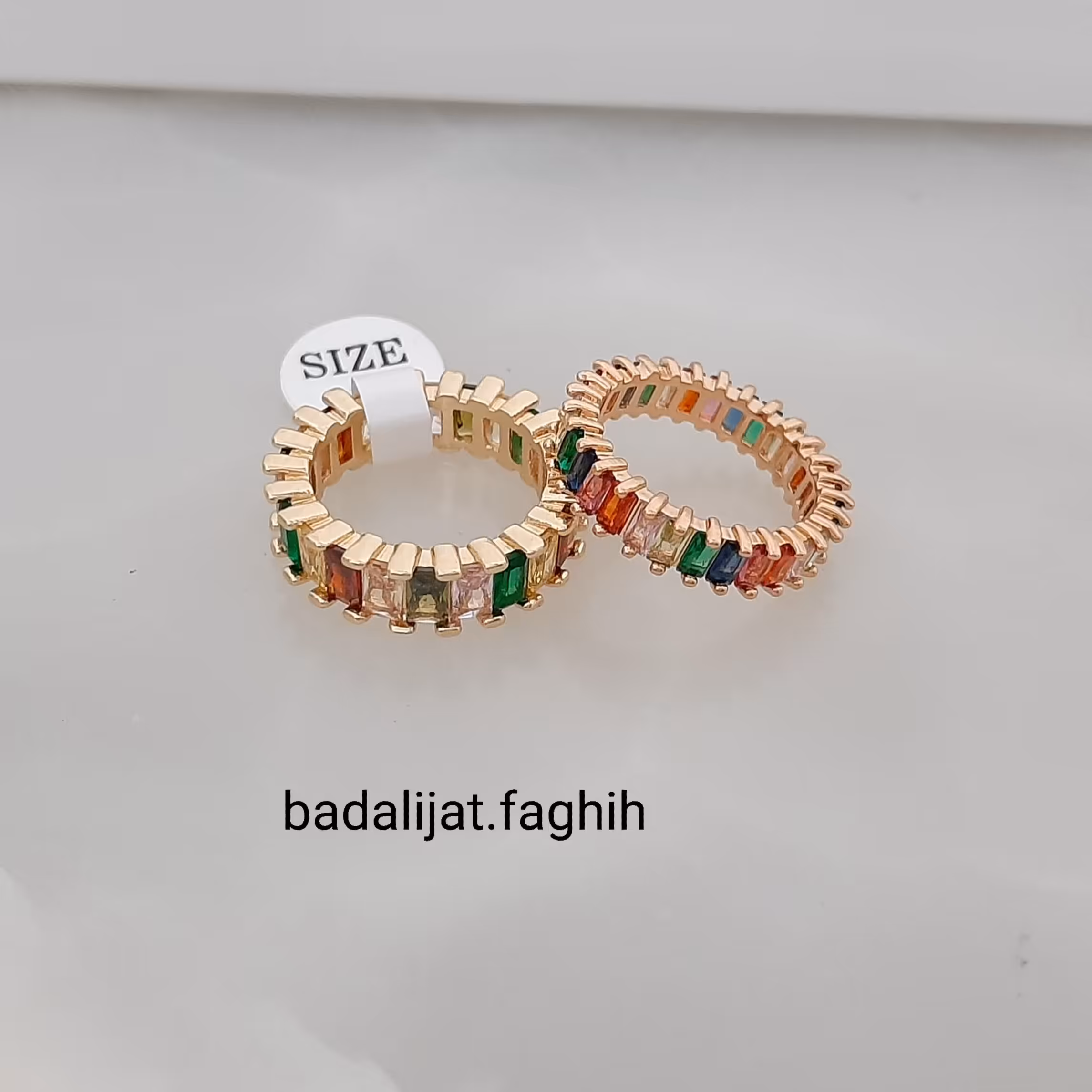 انگشتر مولتی کالر جنس وارداتی ترک بسیار با کیفیت و فوق العاده شیک و کاملا رنگ ثابت 