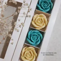 باکس گل شکلاتی  هدیه روز دختر  کادو تولد  کادو خاص  گل رز شکلاتی 