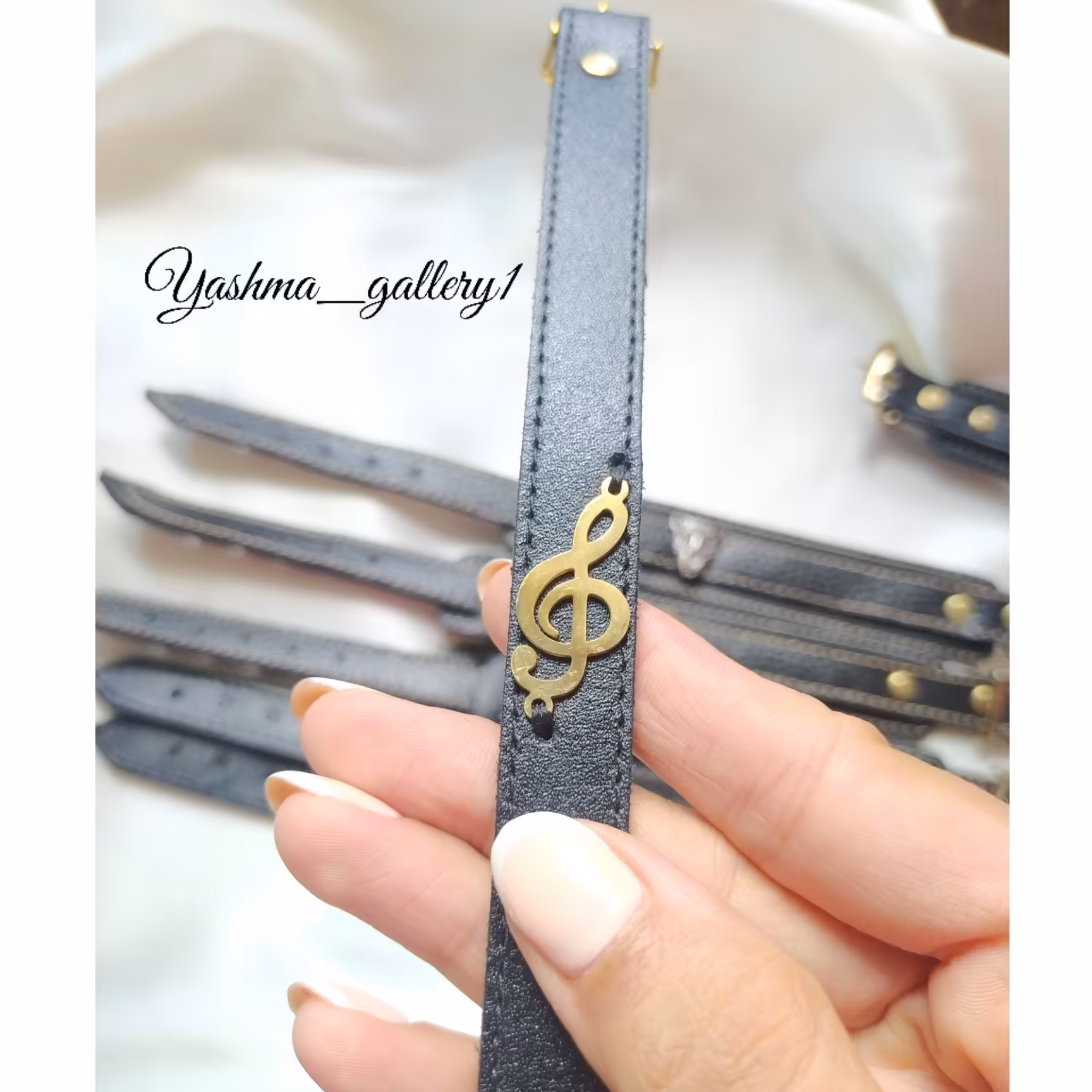 دستبند چرمی 