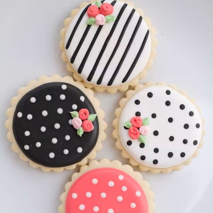 کوکی د‌کوراتیو (رویال آیسینگ) طرح دلبر ، با رنگ و طعم دلخواه شما