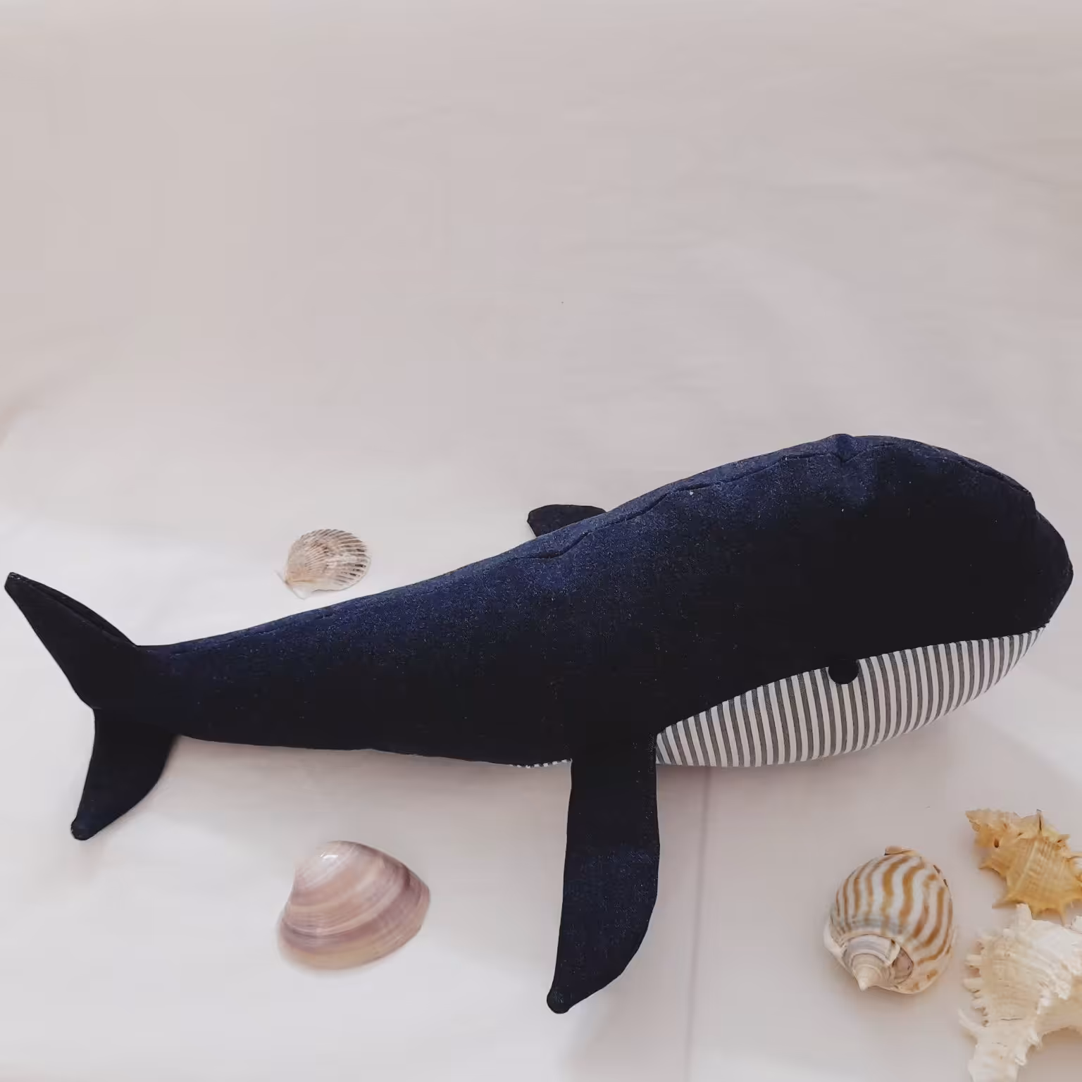 عروسک وال پارچه ای