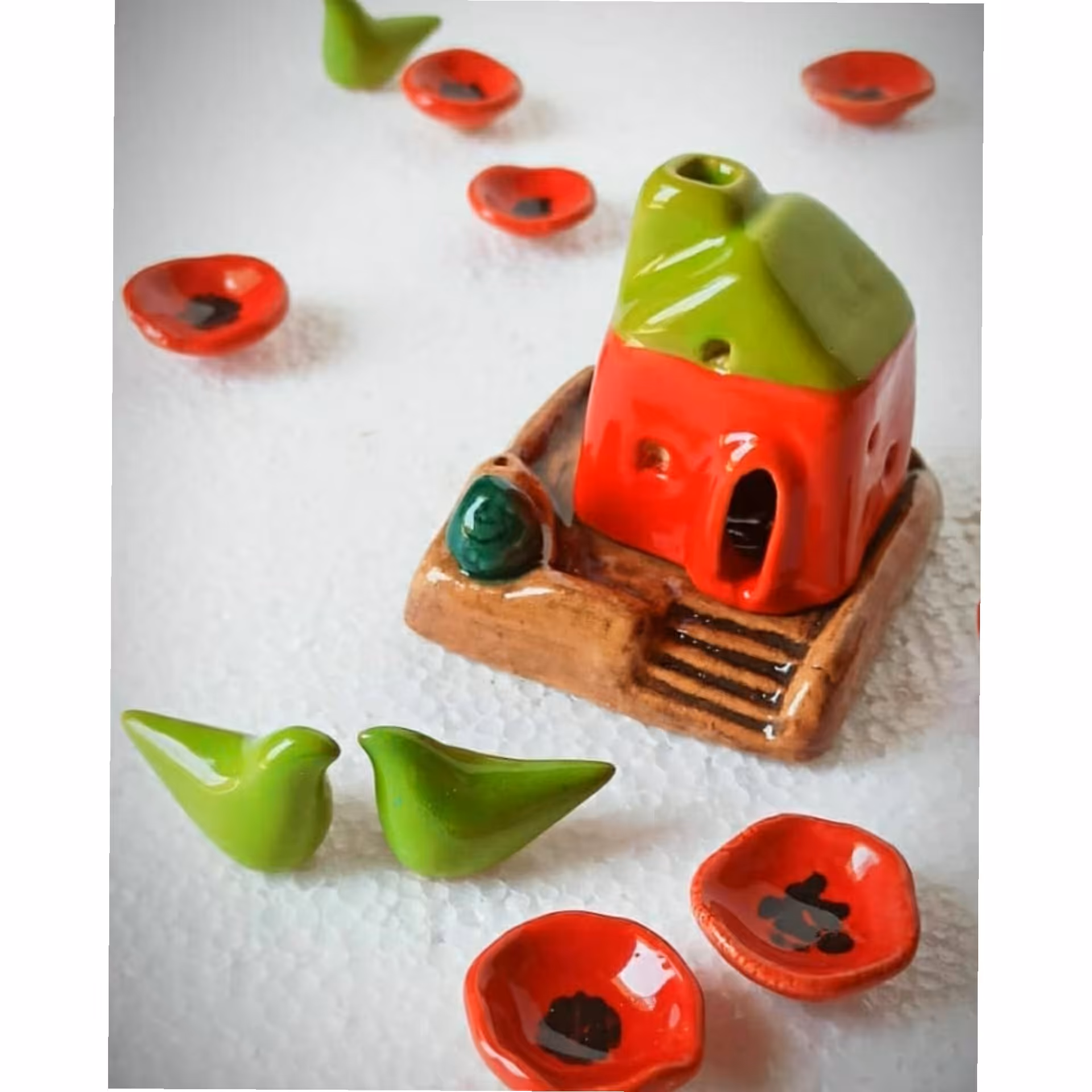 جاعودی سفالی دست ساز طرح کلبه حیاط دار