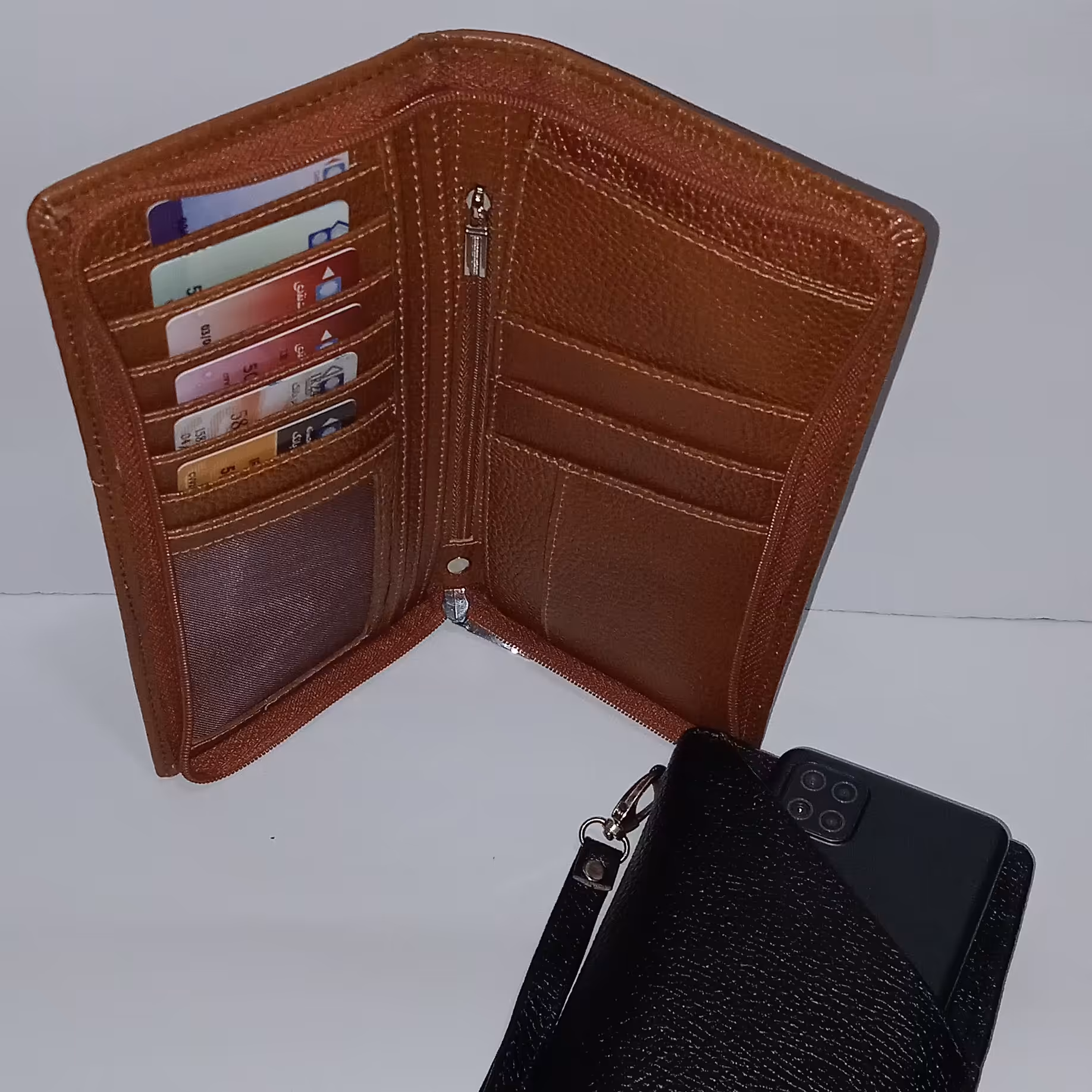 کیف جامدارکی چرم با کیفیت جادار رنگ بندی متنوع