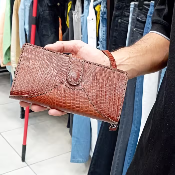 کیف دستی و کتی. چرم گاوی دست دوز  درجه یک موبایل و اسکناس جدید ارسال رایگان 