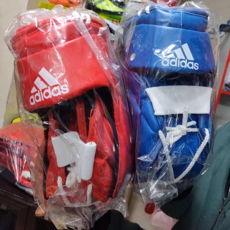 کلاه تکواندو آبی و قرمز 