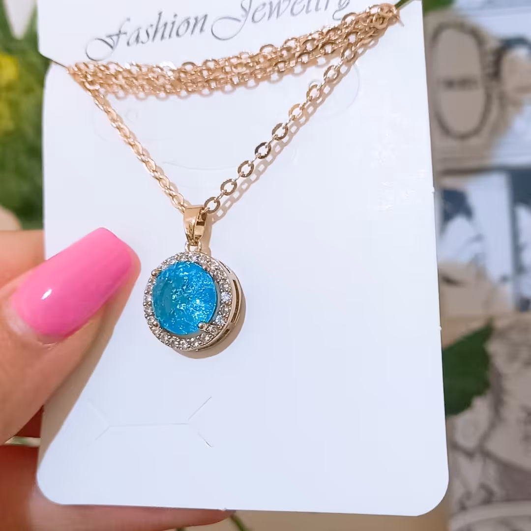 گردنبند نگین دار گردنبند با طرح الماس گردنبند با نگین و الماس گردنبند نگین آبی