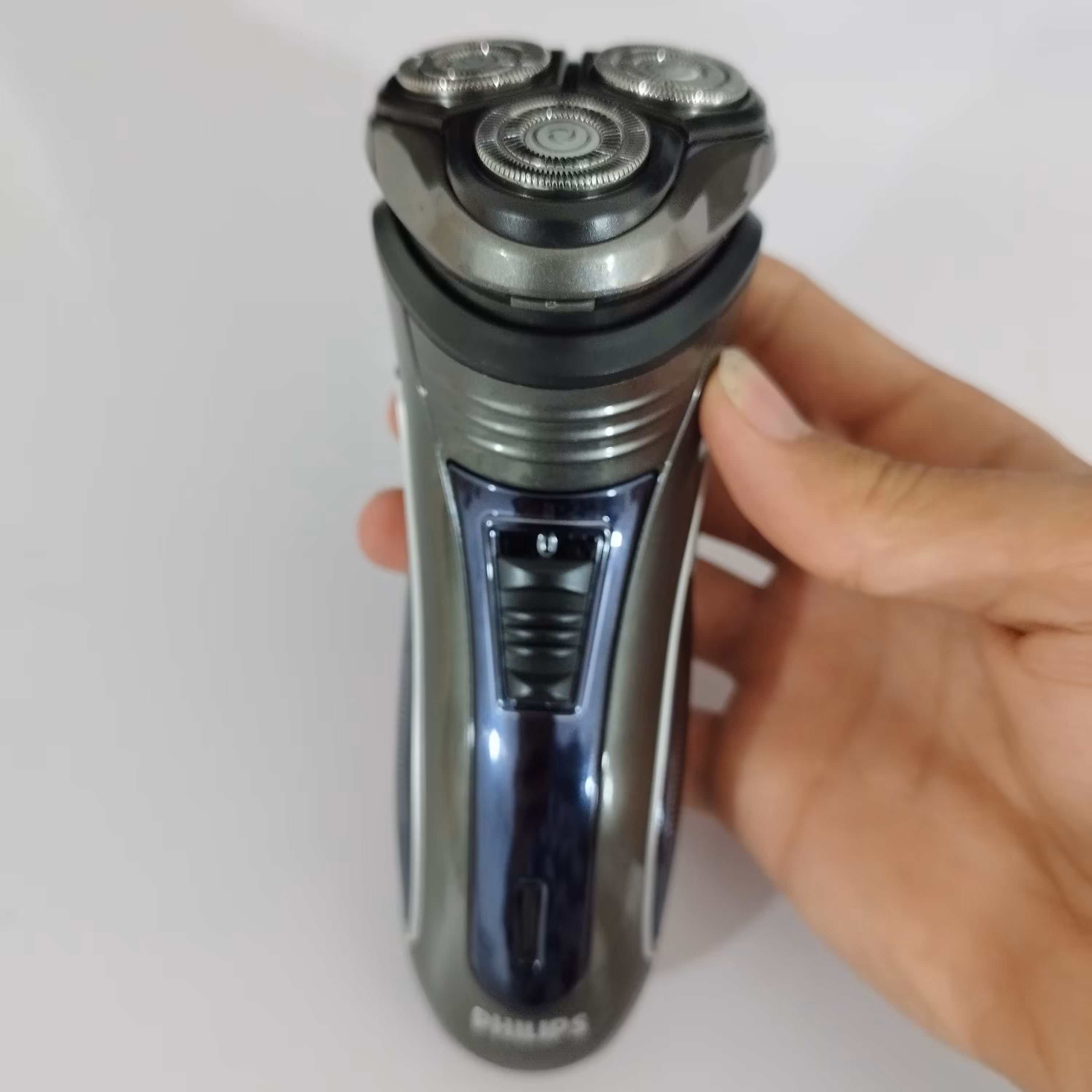 ریش تراش فیلیپس مدل 920 با ارسال رایگان