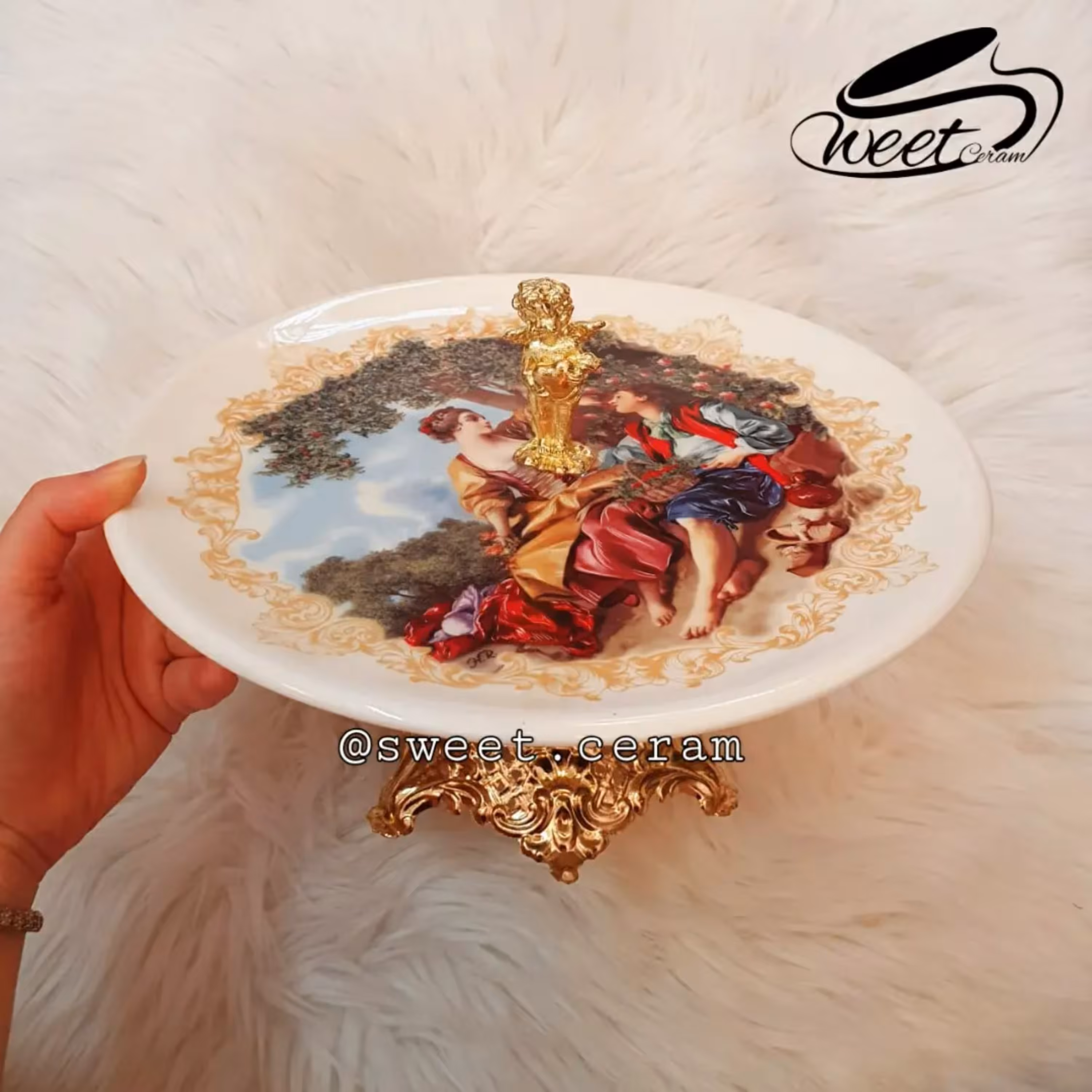 ظروف پذیرایی ظرف کادویی پایه دار  جنس سرامیک دستساز 