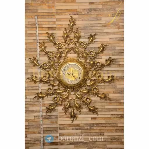 ساعت دیواری برنزی خورشیدی بزرگ